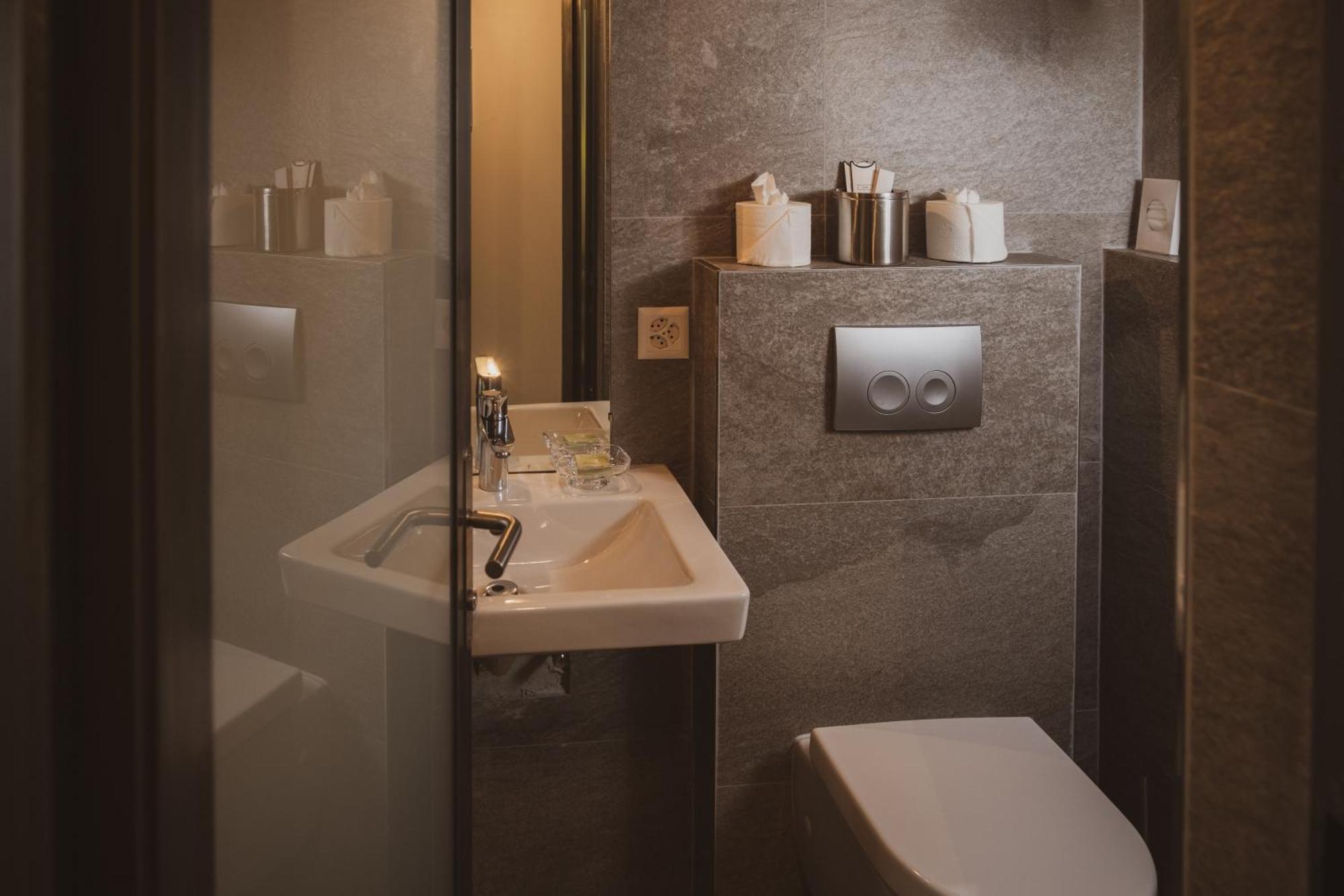 Backstage Hotel Serviced Apartments Zermatt Ngoại thất bức ảnh
