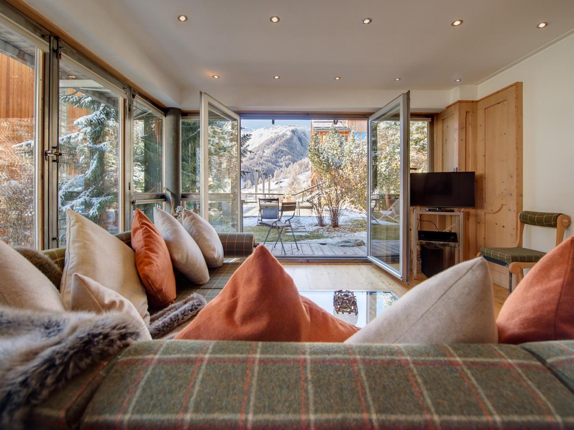 Backstage Hotel Serviced Apartments Zermatt Ngoại thất bức ảnh