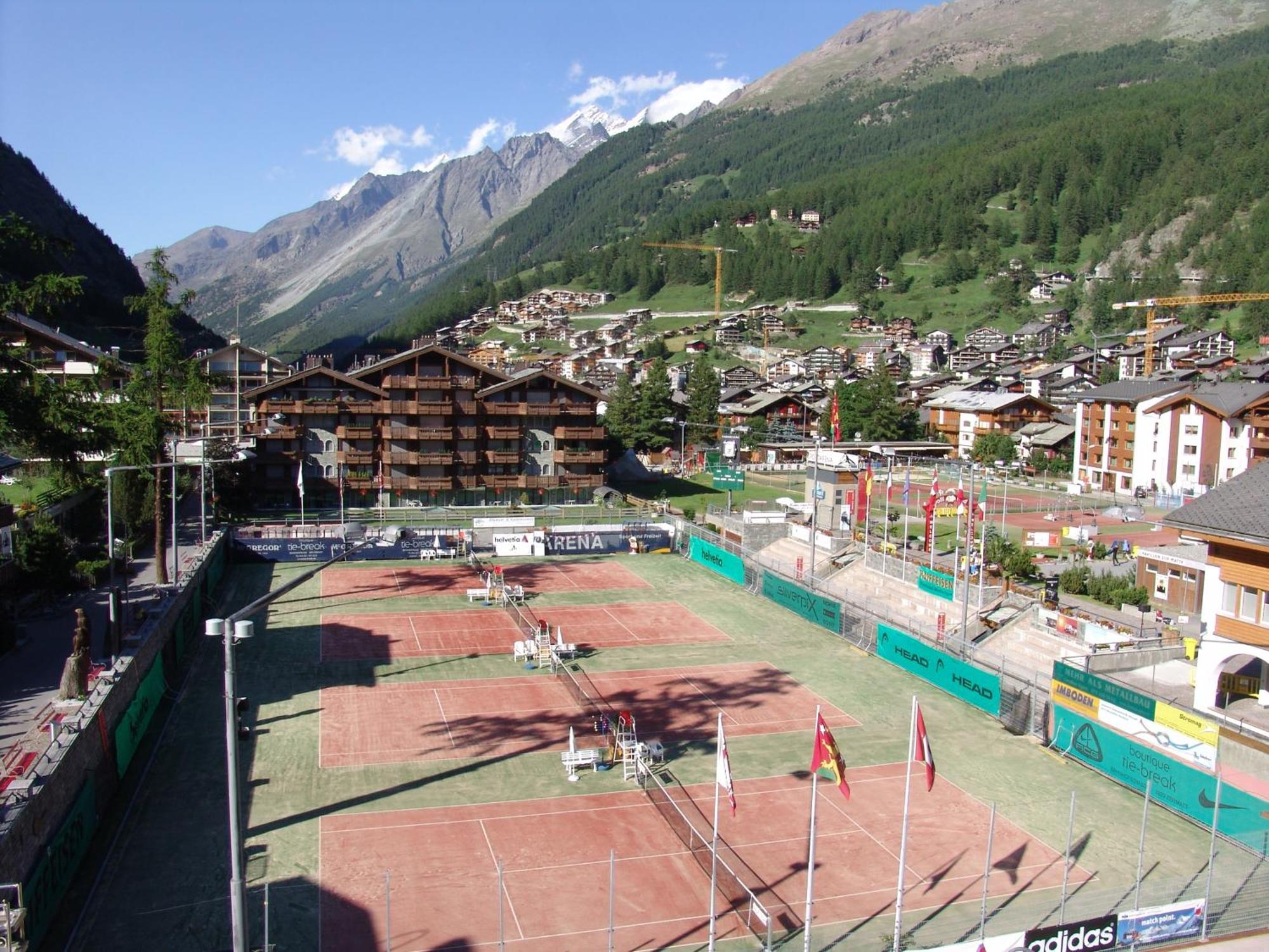 Backstage Hotel Serviced Apartments Zermatt Ngoại thất bức ảnh